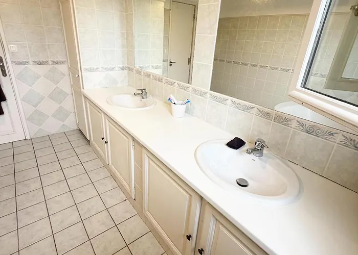 Villa 3 Min, Douche Exterieure, Jardin